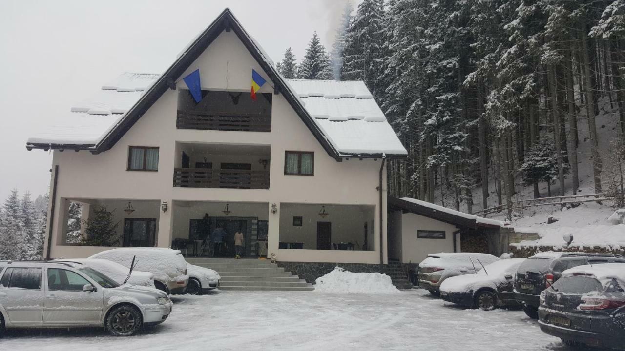 Готель Perla Padurii Valea Mare  Екстер'єр фото